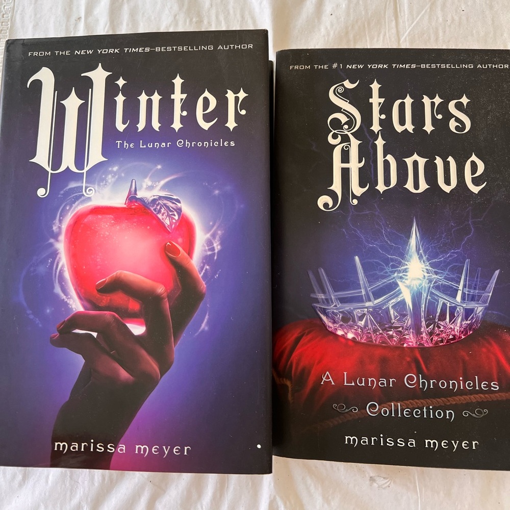 Stars Above only Book by Marissa Meyer.